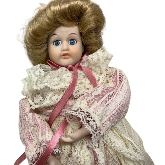 Porcelain Mauve and Lace Christmas Tree Topper - Ash Blonde Hair Holiday Decor - Picture 8 of 9